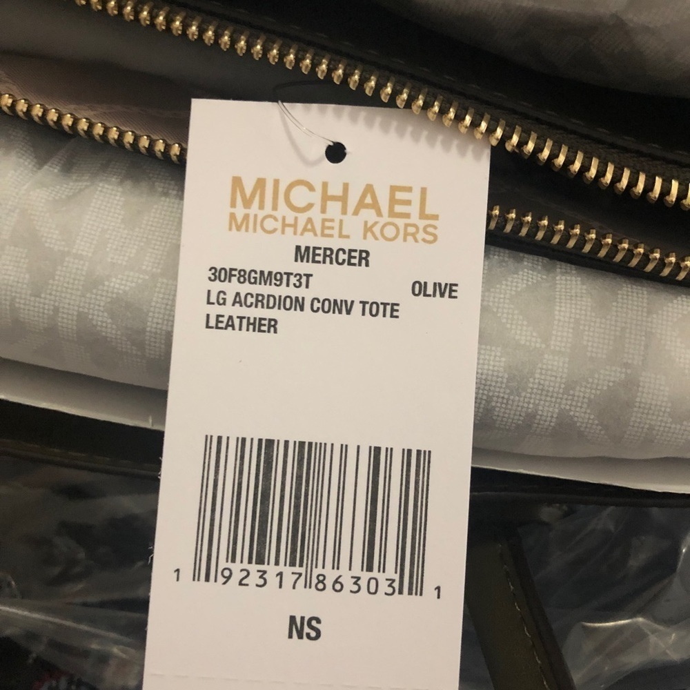 Michael Kors Mercer LARGE Accordion Olive Tote Handbag Shoulder Bag BRAND NEW - Picture 5 of 6
